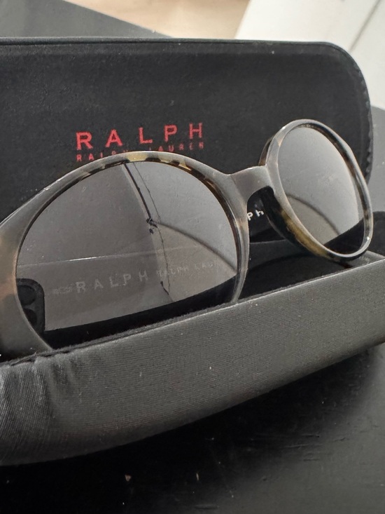 Ralph Lauren Brown Tortoiseshell Oval Sunglasses with Dark Lenses main image 8